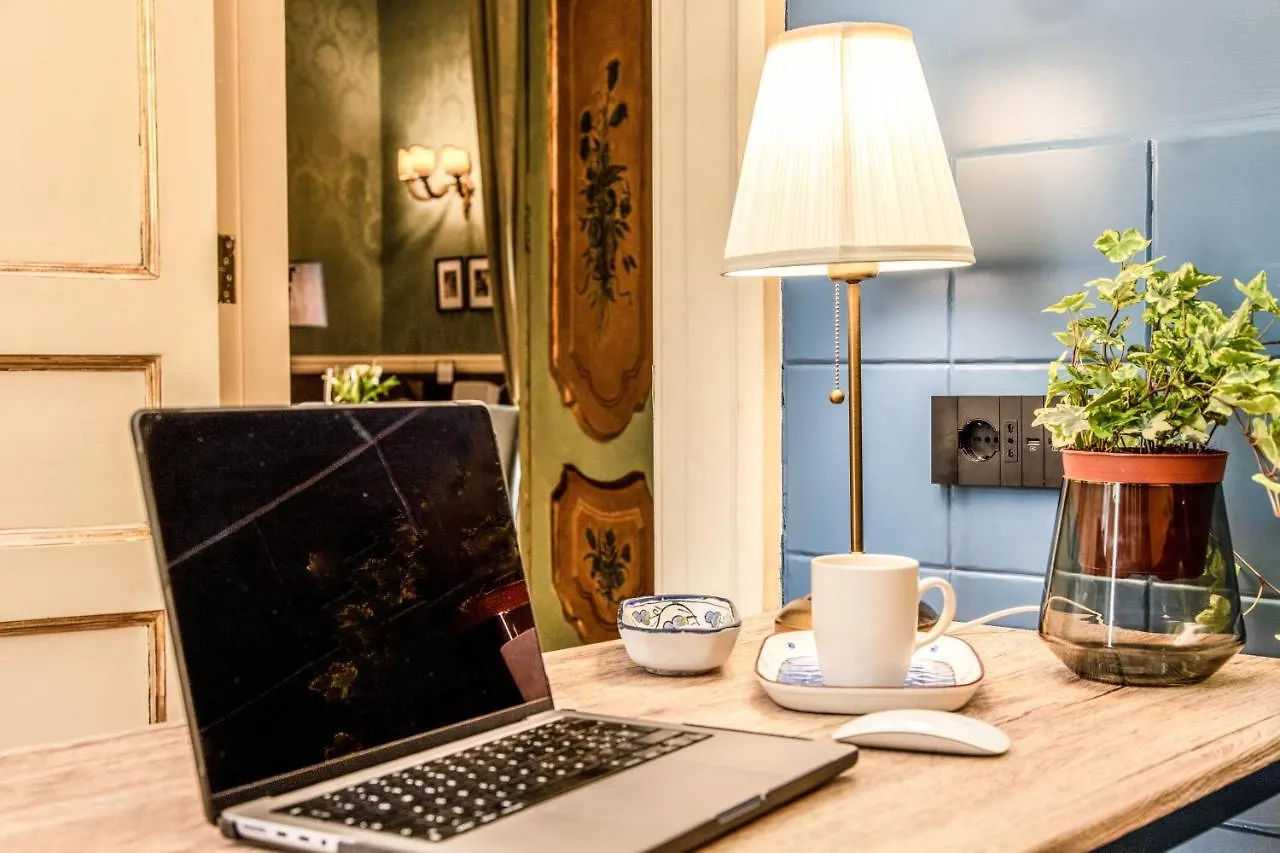 Royal Arthouse Apartment Luxury Apartment - Palazzo Caracciolo D'Arena Νάπολη
