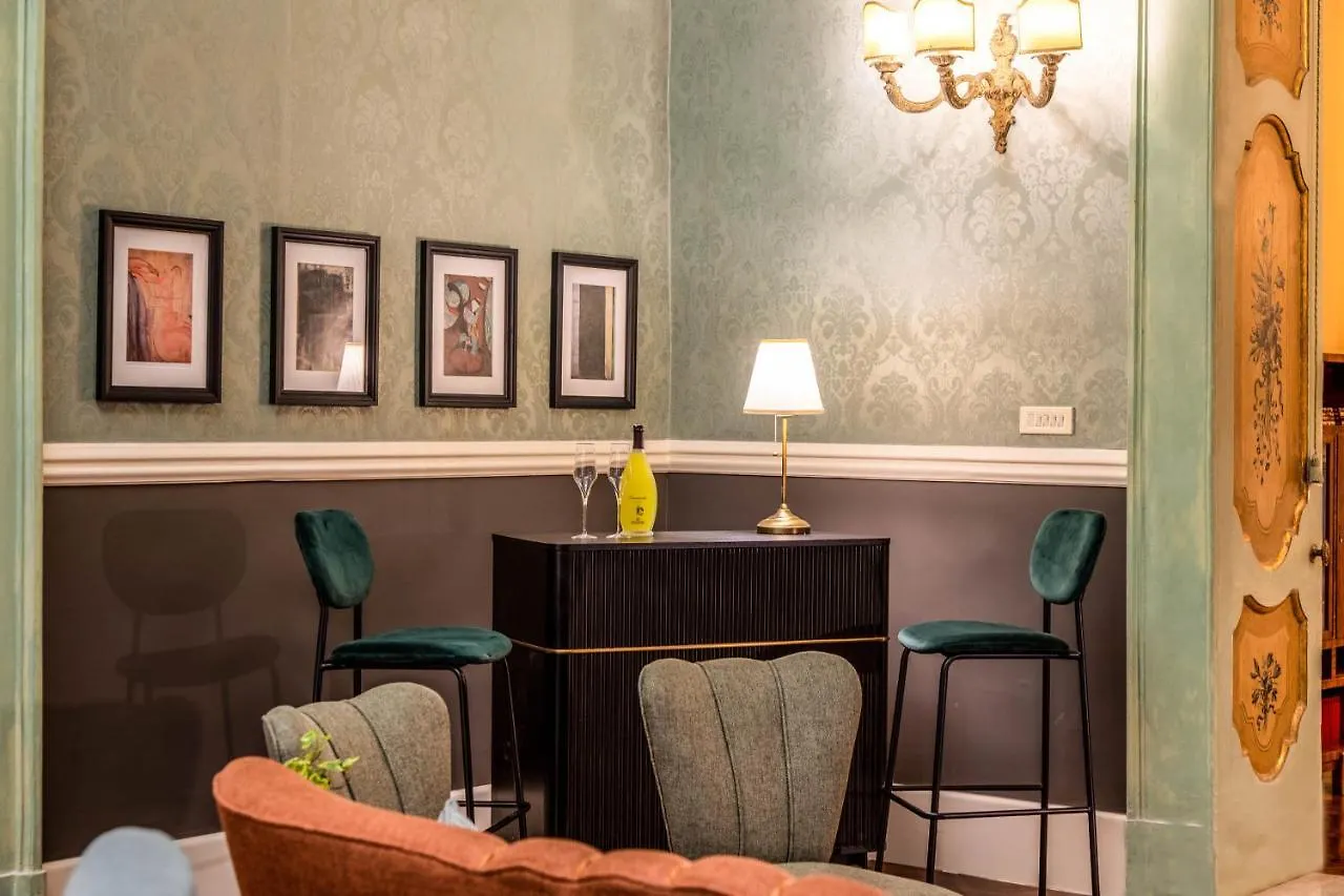 Royal Arthouse Apartment Luxury Apartment - Palazzo Caracciolo D'Arena Naples