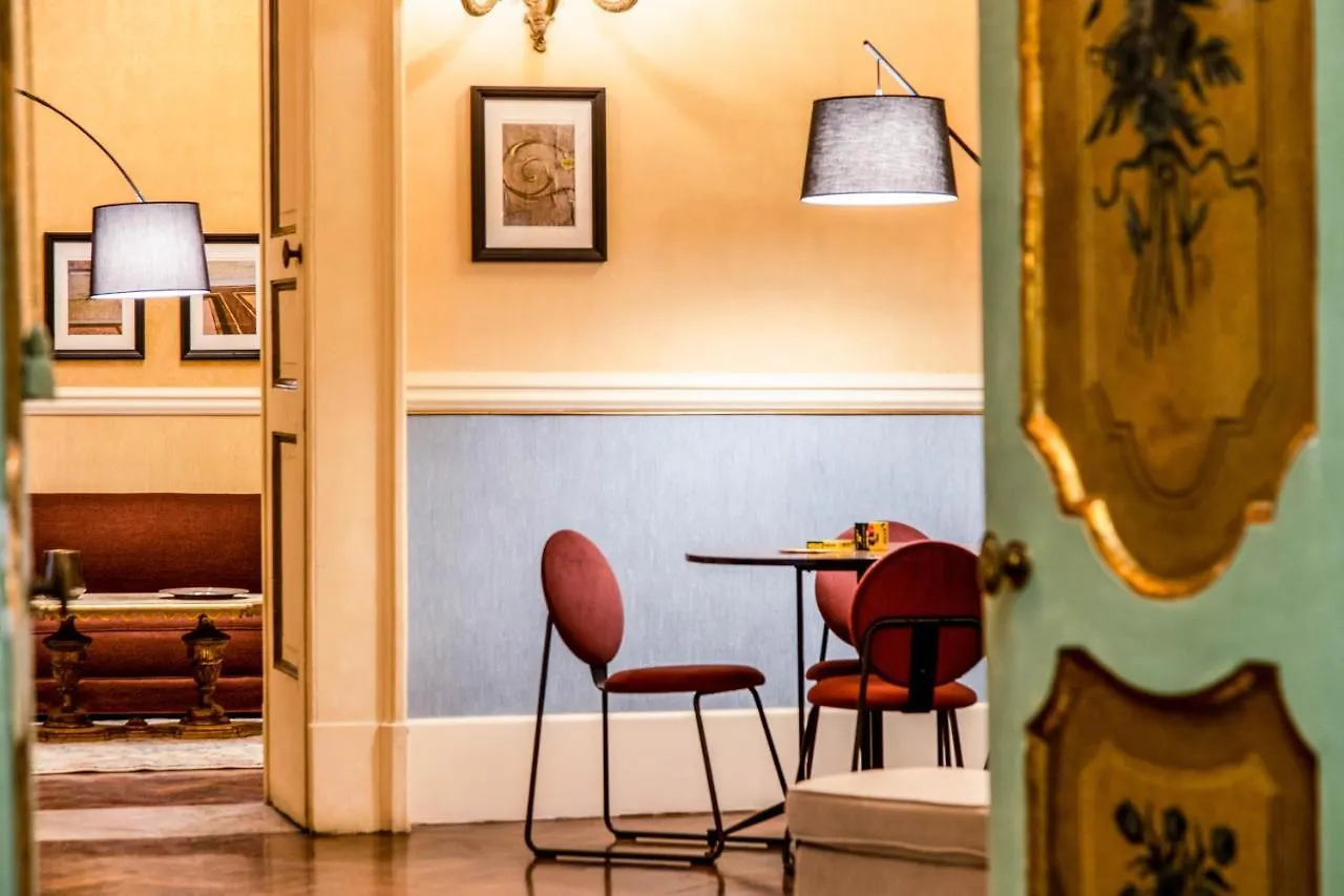 Royal Arthouse Apartment Luxury Apartment - Palazzo Caracciolo D'Arena Naples