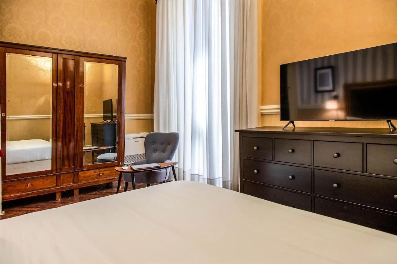 Royal Arthouse Apartment Luxury Apartment - Palazzo Caracciolo D'Arena Naples 0*,  Italy